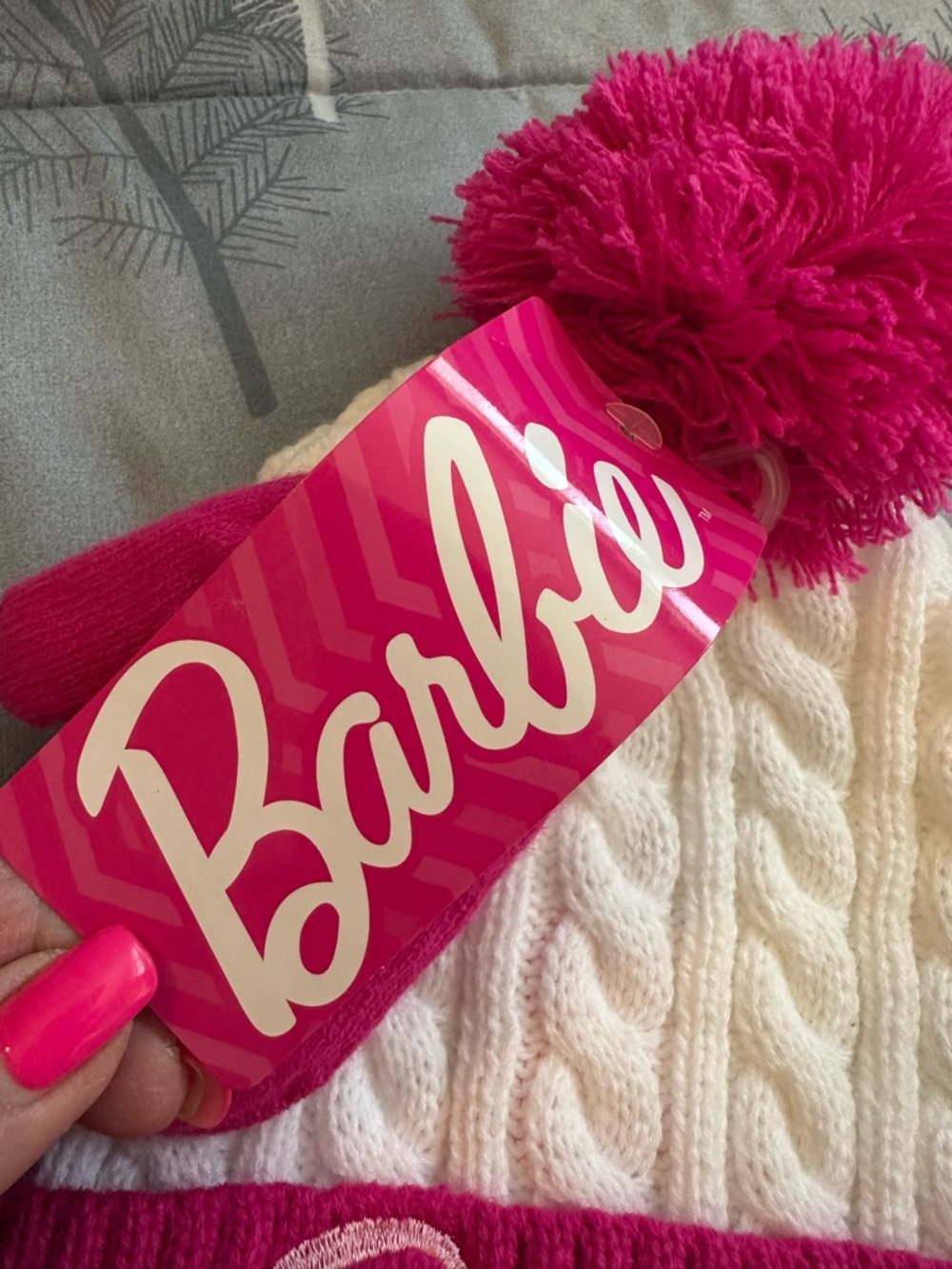 NWTS Barbie Pink Cable Knit Pom Hat with Matching Pink Mittens Toddler Sz 2T-5T - Picture 4 of 7